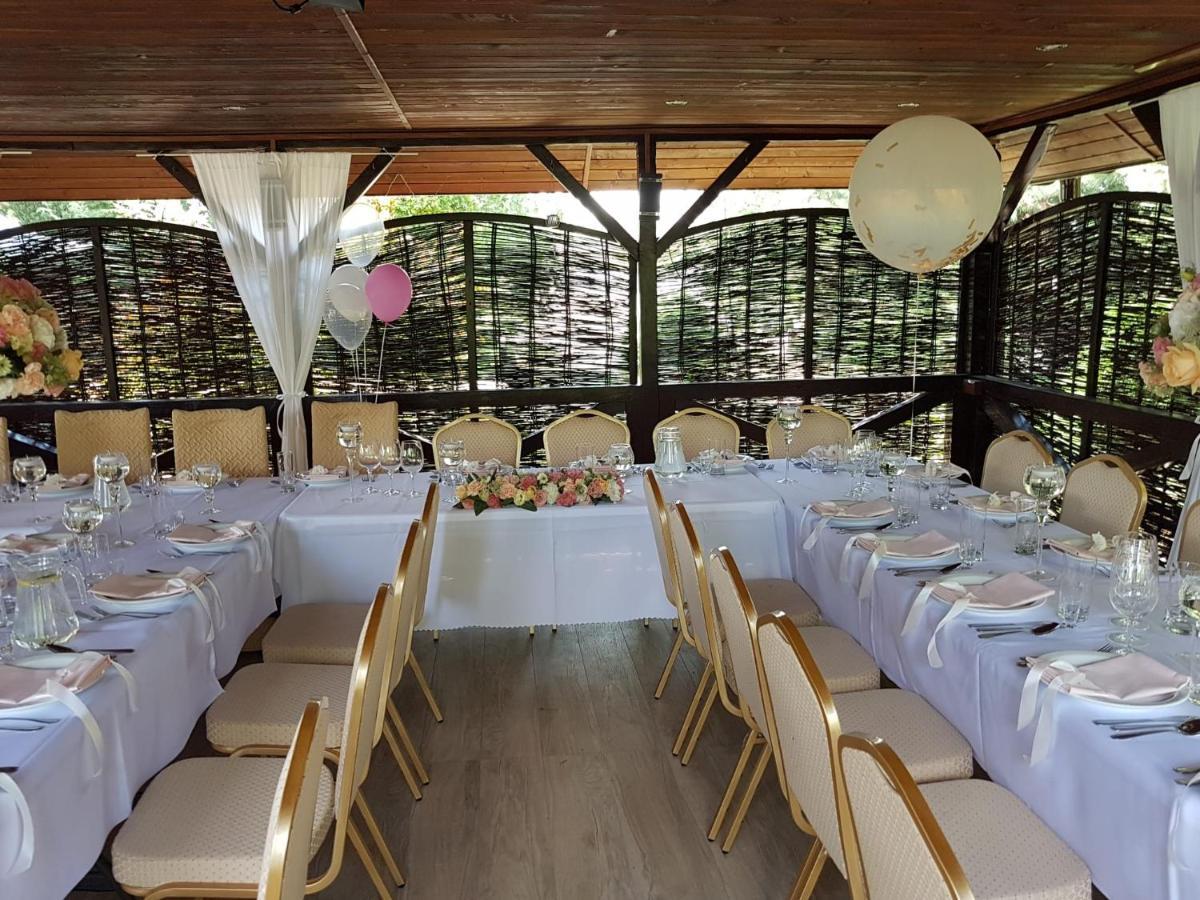 ורשה Albert Turystyczne Uslugi Hotelarskie מראה חיצוני תמונה